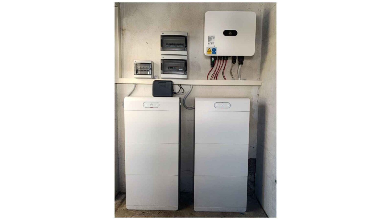 fotovoltaico-con-accumulo-inverter-e-sistema-accumulo